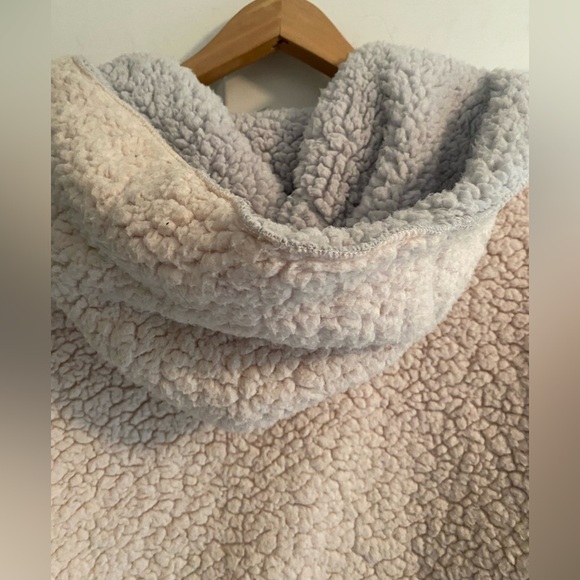 Urban Outfitters Sherpa Hooded Swing Coat Size M/L - Picture 6 of 7